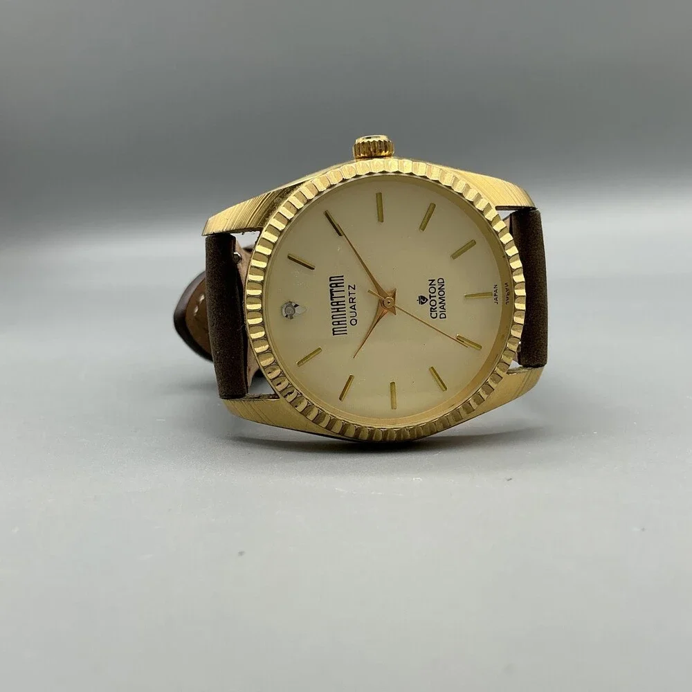 Croton Manhattan Mens Watch 34mm Champagne Dial Leather Diamond New Battery